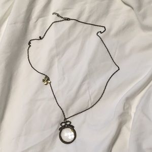 Magnifying glass necklace